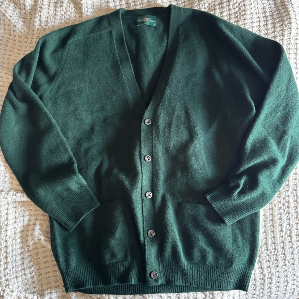 Allen Paine 100% Lambswool Classic Men's Dark Green Button-Front Cardigan